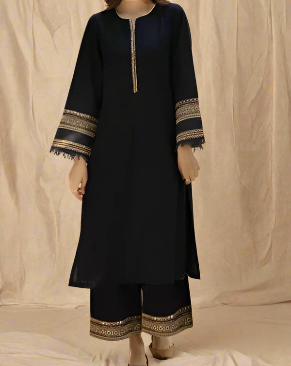 Grace S726-Embroidered 2pc lawn dress.