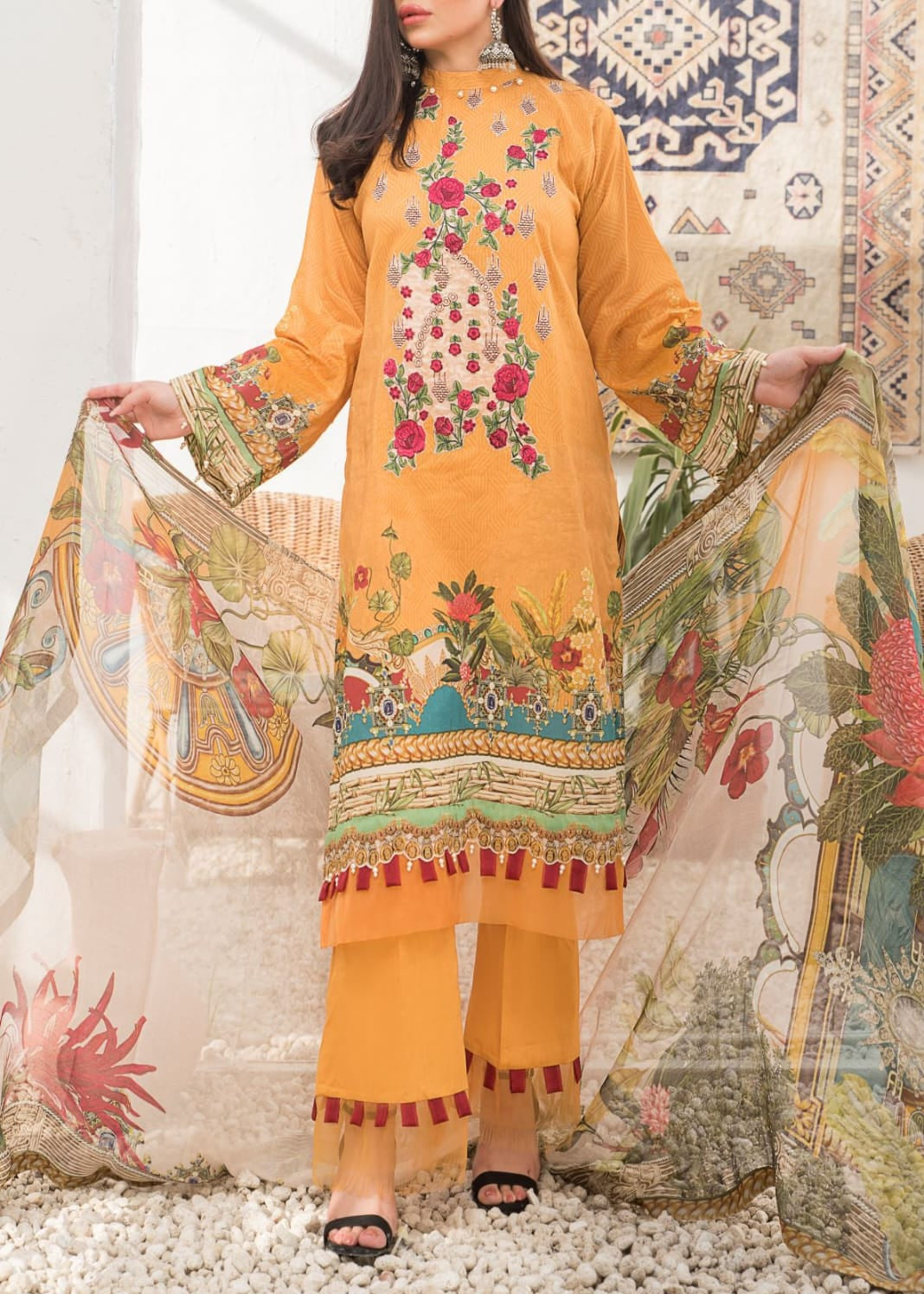 Grace S1090-Embroidered 3pc Lawn dress with Printed Chiffon Dupatta ...